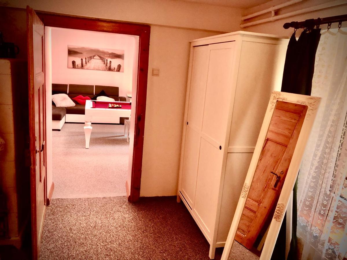 Apartamento Jodla I Modrzew Jelenia Góra Exterior foto