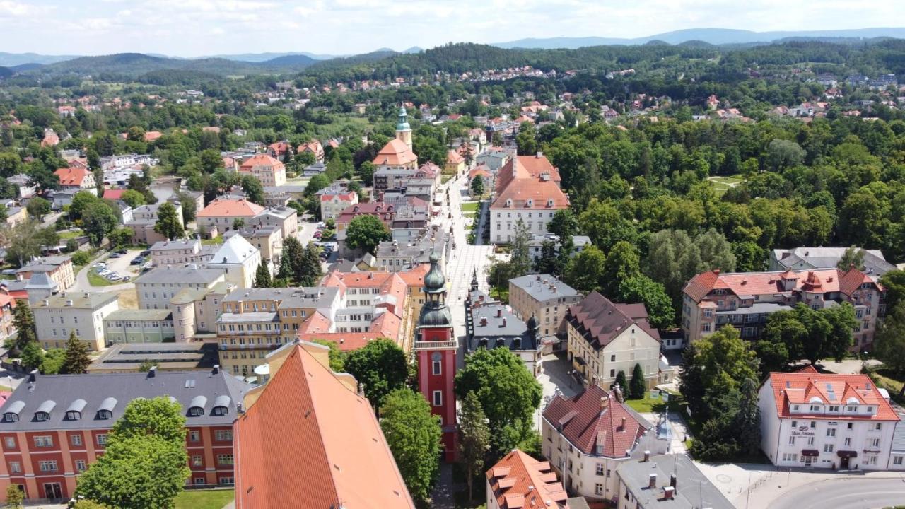 Apartamento Jodla I Modrzew Jelenia Góra Exterior foto